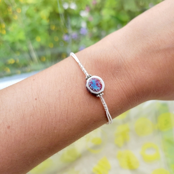 Handmade Dainty White Adjustable Bead Bracelet - Picture 5 of 7